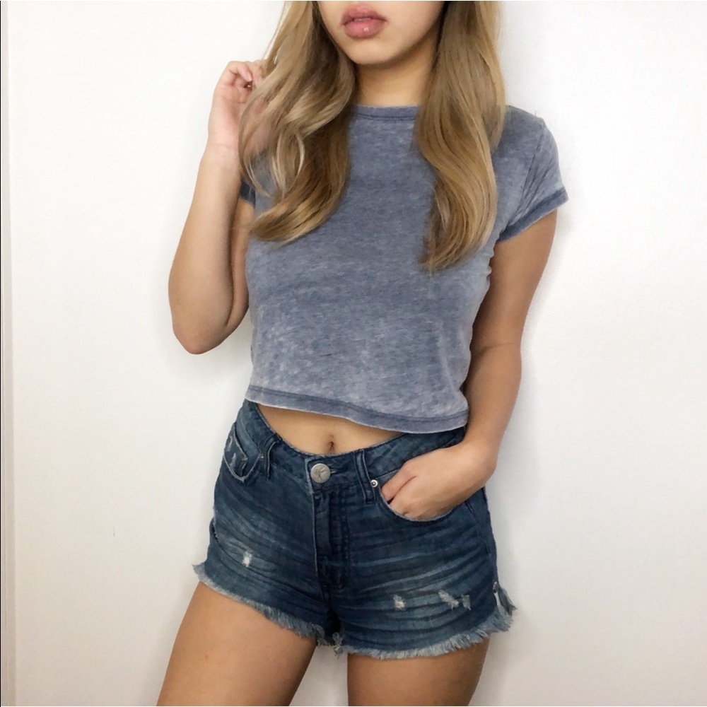 Brandy Melville crop tee